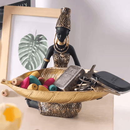 Decorative Girl Holding Tray Figurine – Resin Storage Sculpture for Home & Office Décor