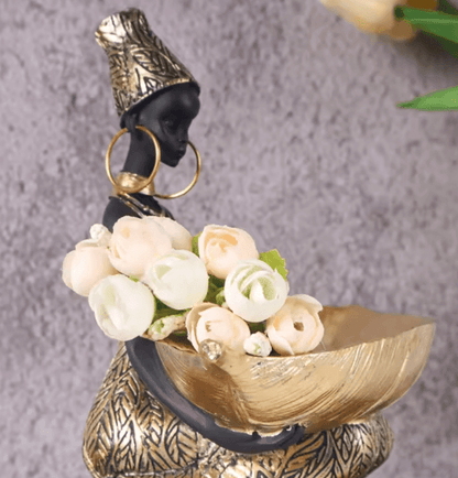Decorative Girl Holding Tray Figurine – Resin Storage Sculpture for Home & Office Décor